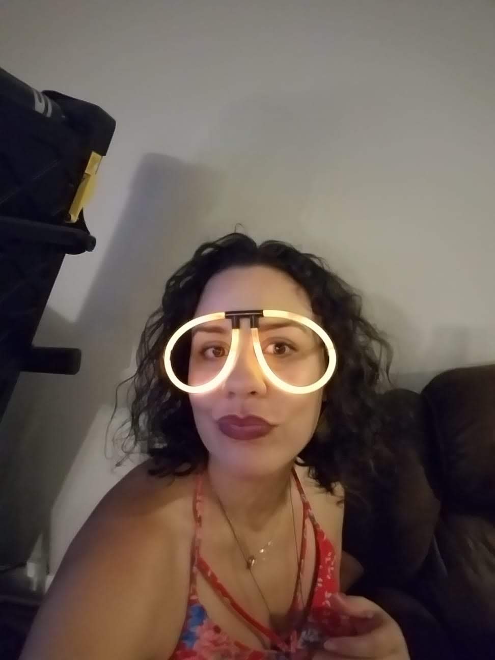 Glow glasses NYE